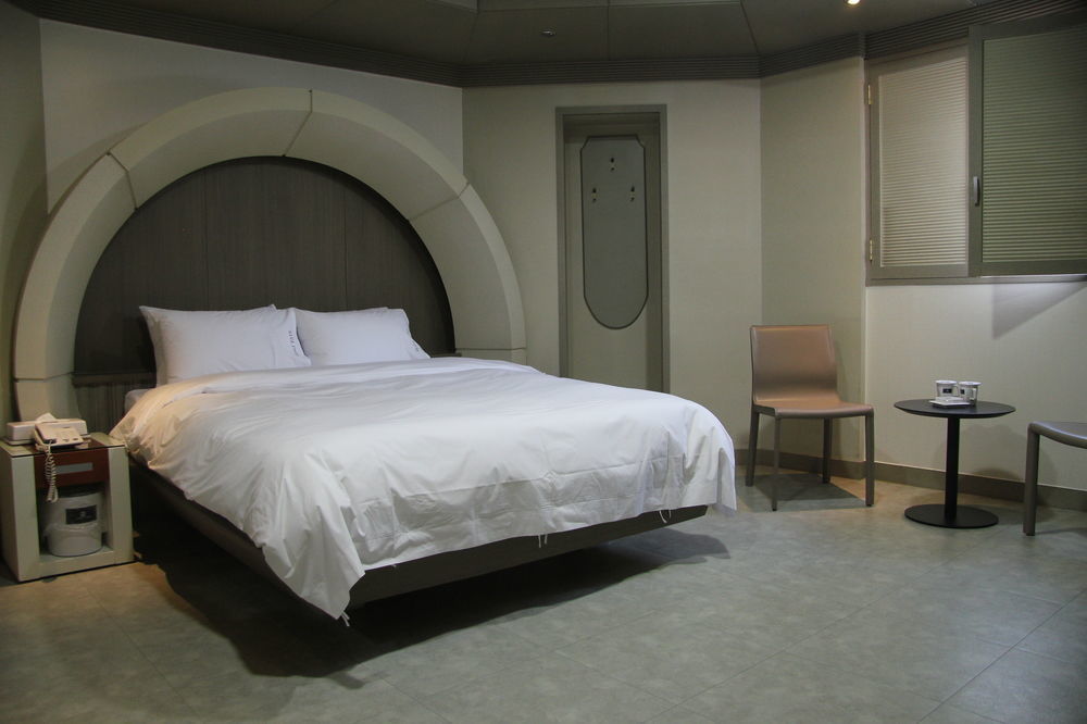 Hotel Tate Szuvon Kültér fotó